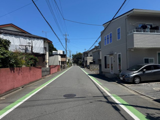 【前面道路含む現地写真】