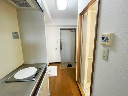 ヨウコースクウェア中浦和EASTの内装