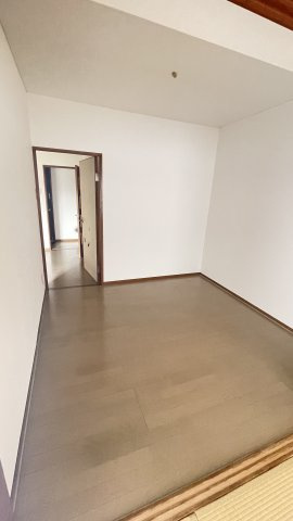 ベルハイム諏訪木の洋室|広々とした洋室です