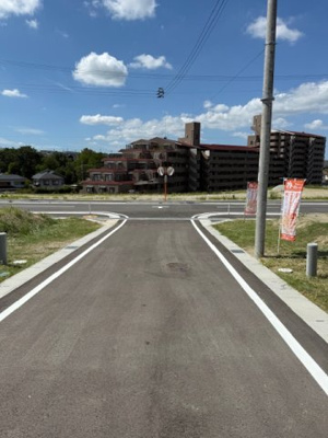  | 富田林市廿山2丁目A号地（小金台小学校）