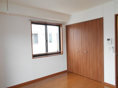 【居間・リビング】 | ベルフルール | ゆったりとした居間です