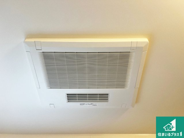 藤井寺市大井　第2期　新築一戸建ての冷暖房・空調設備|四季を通して快適なバスライフをお手伝いする浴室暖房乾燥機！浴室の乾燥・暖房・涼風・換気はもちろん、２４時間換気にも対応！