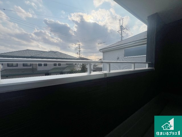藤井寺市大井　第2期　新築一戸建てのバルコニー|ワイドバルコニーは洗濯物を干すスペースが広いのでご家族が多くても安心！