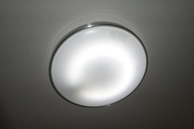 シェ・モアの設備|照明