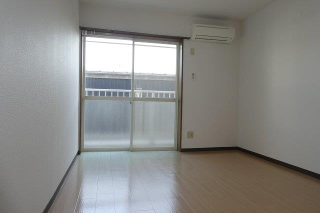 シェ・モアの洋室