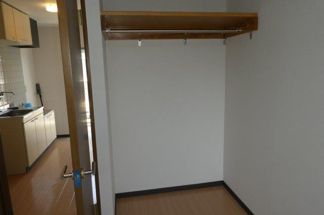 シェ・モアの収納|オープンクローゼット