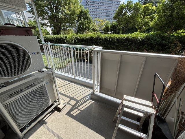 【バルコニー】