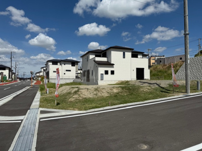  | 富田林市廿山2丁目B号地（小金台小学校）
