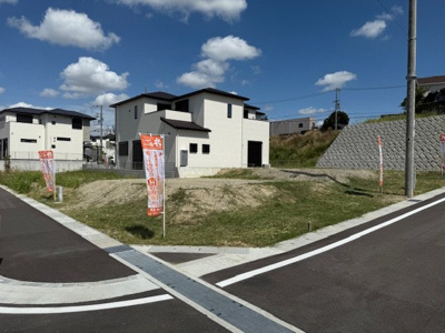  | 富田林市廿山2丁目B号地（小金台小学校）