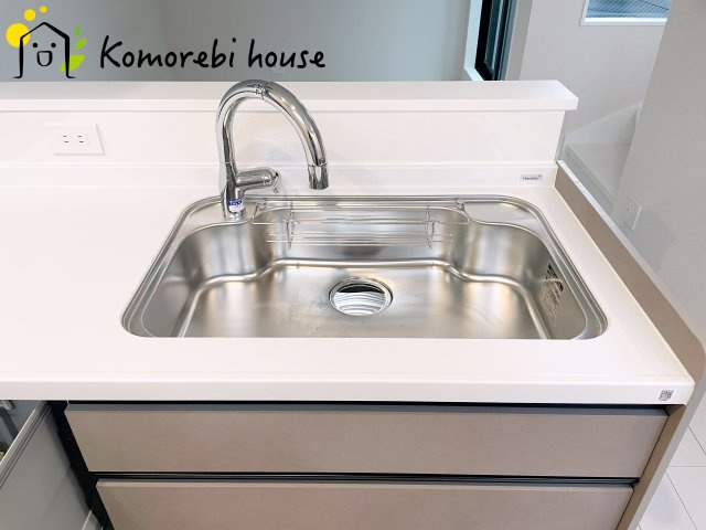さいたま市大宮区大成町　第1　新築一戸建て　Bのキッチン|コンパクトなキッチンで掃除もラクラク