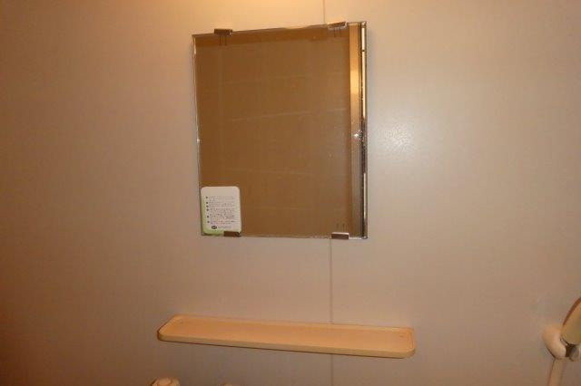 シェ・モアの浴室|浴室鏡