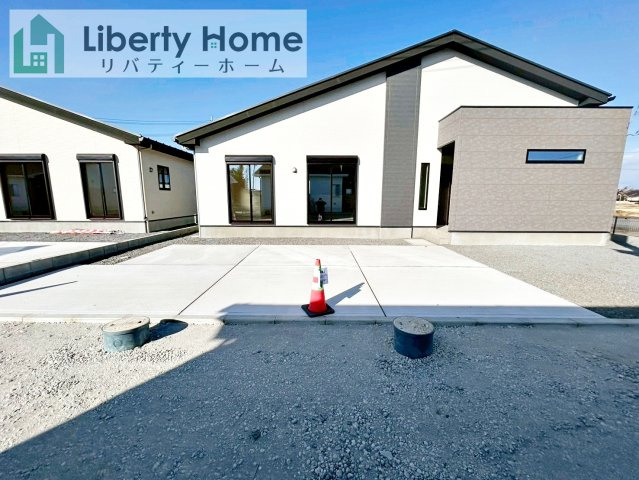 つくば市今鹿島9期　新築戸建　3号棟のエントランス