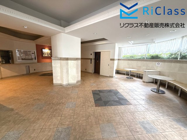 グラン・パレ大倉山ウエストタワーのエントランス|エントランスです