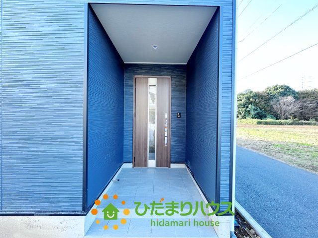 宮代町西原第２　新築一戸建て　01　クレイドルガーデンの玄関