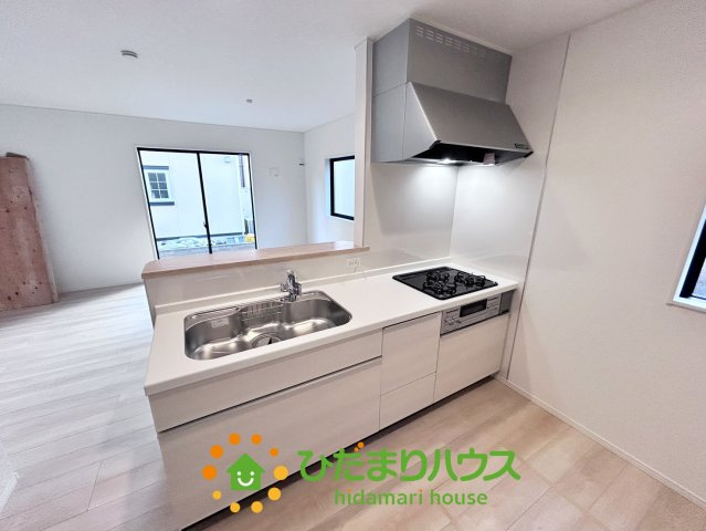 宮代町西原第２　新築一戸建て　02　クレイドルガーデンのキッチン