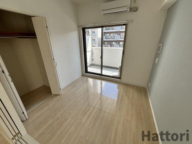 ルクレ新大阪レジデンスの居間・リビング