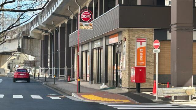八王子市元八王子町３丁目の中古一戸建の前面道路含む現地写真| 