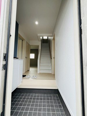 インターハイツの玄関|ゆったりとした玄関です