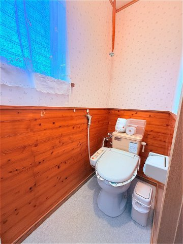 玉名郡和水町中古戸建のトイレ