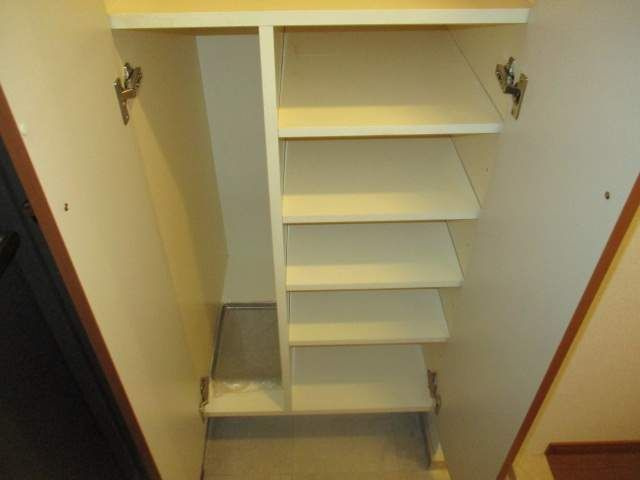 アベニュー白河の玄関