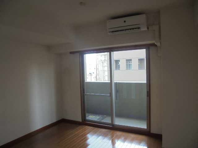 アベニュー白河の居間・リビング