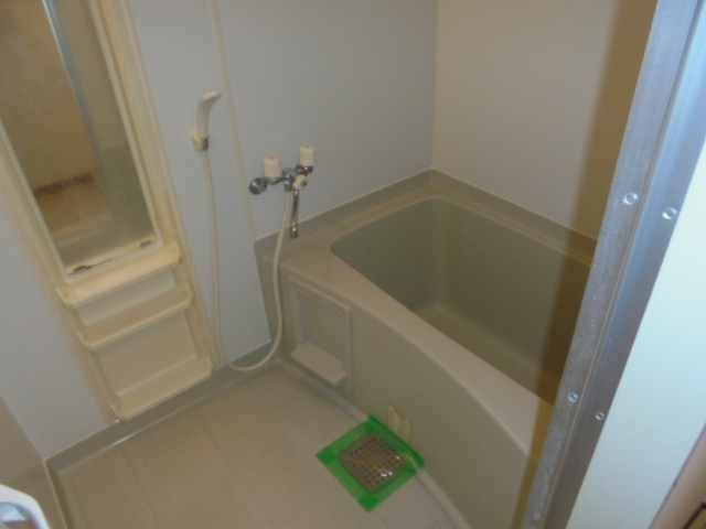 アベニュー白河の浴室