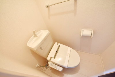 【トイレ】 | メゾンサカエ | 清潔感のあるトイレです