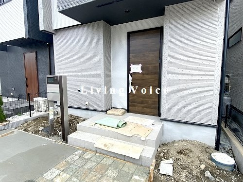 【エントランス】 | 【仲介手数料０円】小田原市曽比　新築一戸建て　4号棟　全5区画 | 小田原市曽比　新築一戸建て　全5区画