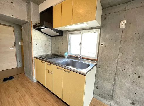 焼津市本町５丁目の賃貸マンション