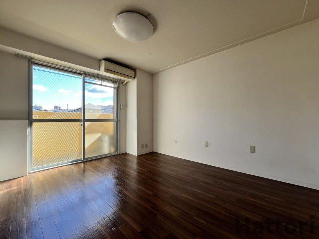 グランコート江坂の居間・リビング