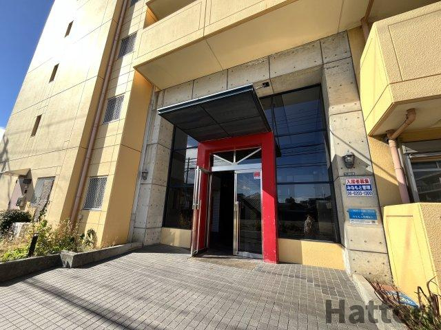 グランコート江坂のエントランス