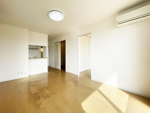 シャルマン高洲　Ⅱ棟の居間・リビング