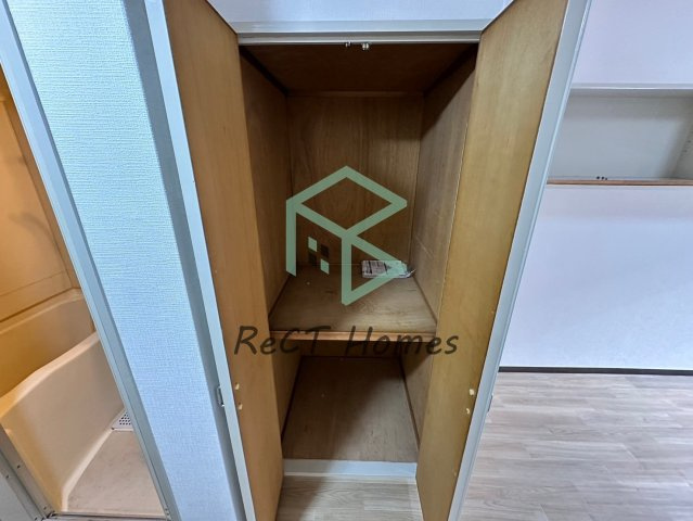 花影中村コーポの収納