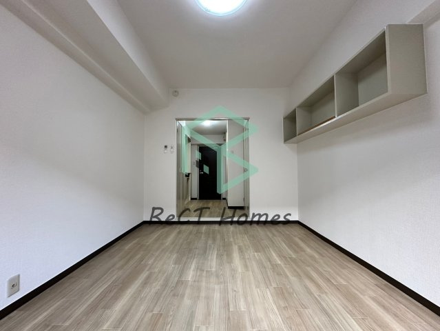 花影中村コーポの居間・リビング