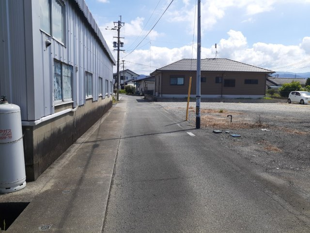 宇城市小川町新田の売地の前面道路含む現地写真|北側公道