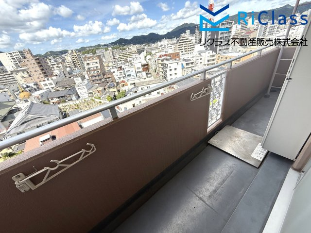 ロイヤルコート兵庫のバルコニー|お洗濯にも便利なバルコニー付き