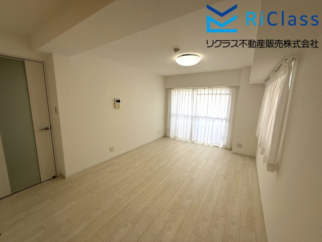 ロイヤルコート兵庫の居間・リビング|使いやすいリビングです