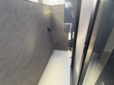 【バルコニー】 | ホワイトガーデン西宮中島町 | お洗濯にも便利なバルコニー付き