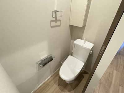 【トイレ】 | ホワイトガーデン西宮中島町 | 落ち着いたトイレです