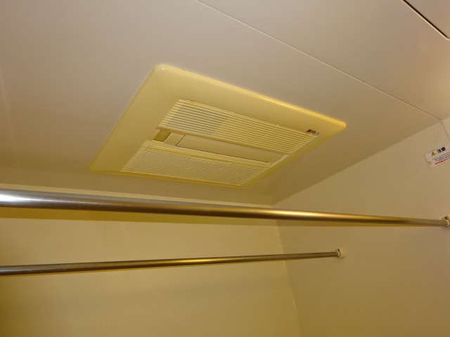 サンルーフパークマンションの浴室|浴室乾燥機