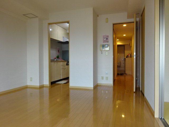 サンルーフパークマンションの居間・リビング