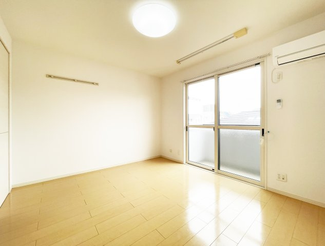 サン　ガーデンの居間・リビング