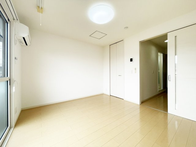 サン　ガーデンの居間・リビング