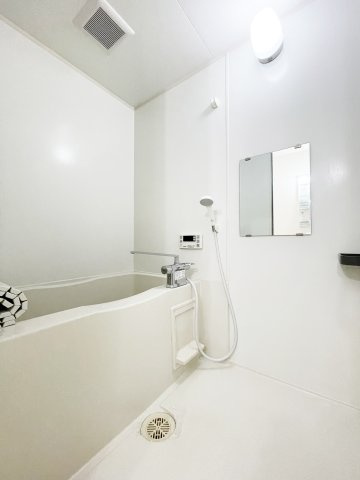 サン　ガーデンの浴室