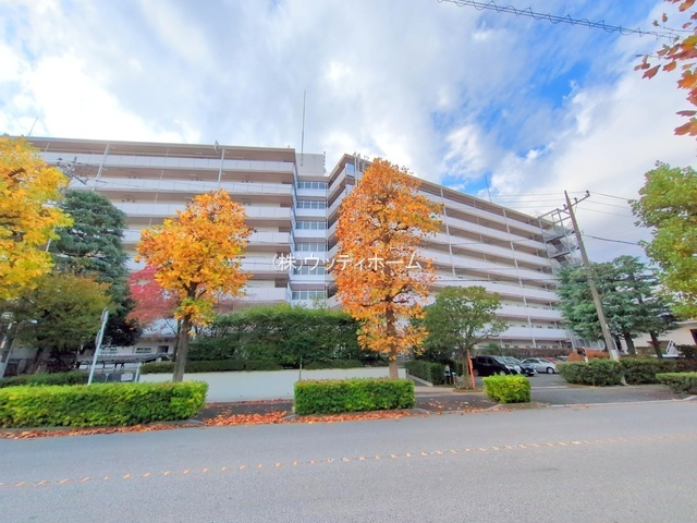 越谷ファミリータウン C棟　中古マンションの外観