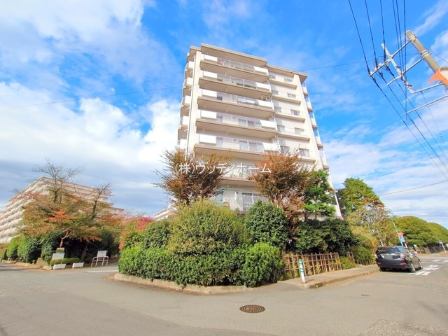 越谷ファミリータウン C棟　中古マンションの外観