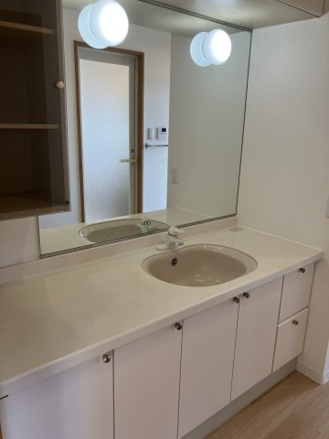 プレイスカサレリアの独立洗面台