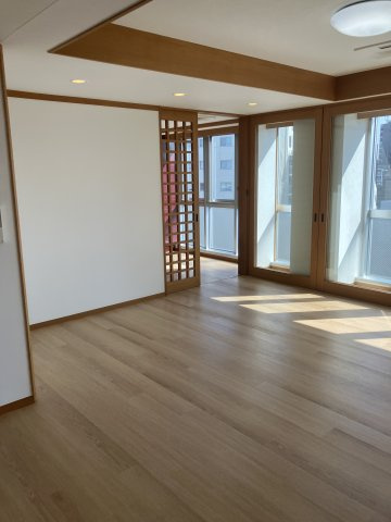 プレイスカサレリアの居間・リビング