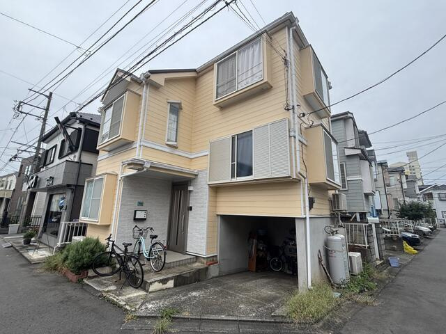 立川市上砂町１丁目の中古一戸建の前面道路含む現地写真| 