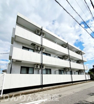 【外観】 | フレンチェスデン | 外観は落ち着いています